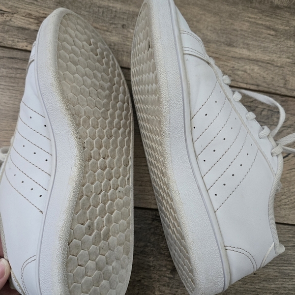 Adidas White and Black Size 5 Womens Sneakers - Picture 12 of 12